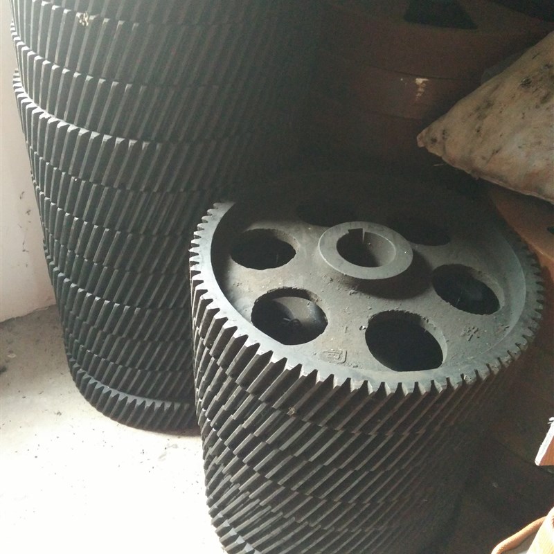 混砂机配件 S112S114t内外刮板合金刮刀高速轴靠背轮88齿弧齿21齿