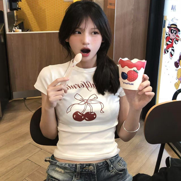韩系甜辣妹白色正肩短袖t恤女夏季初中高中学生修身收腰短款上衣