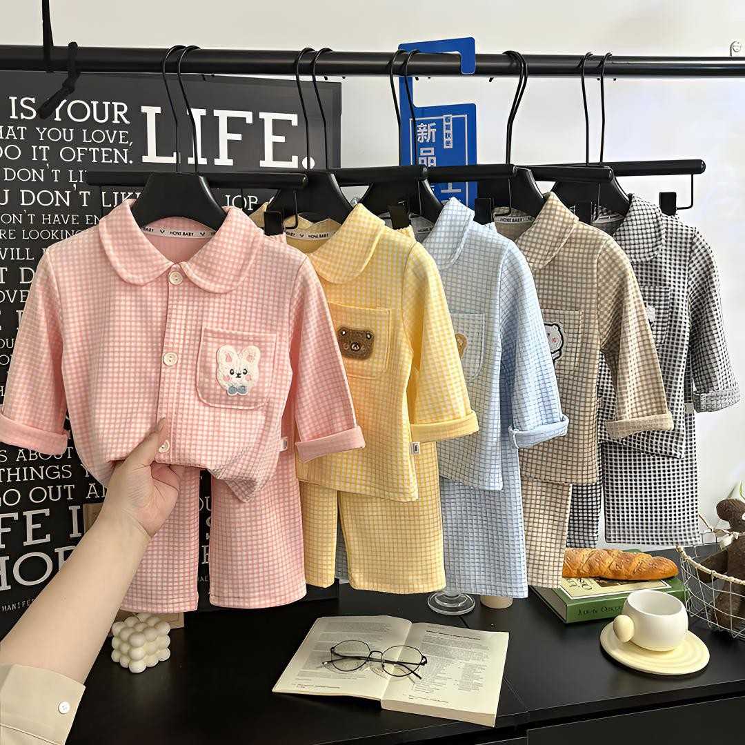 儿童家居服套装女宝宝秋季卡通开衫长袖睡衣两件套男童翻领套装