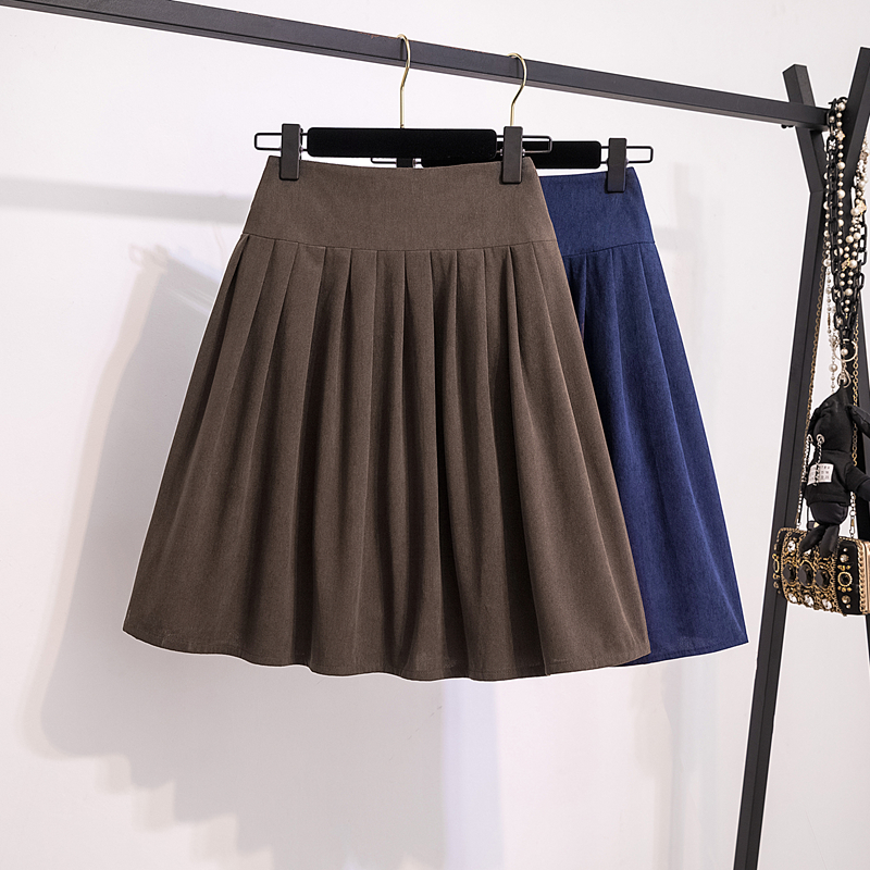 大码胖mm复古咖色灯芯绒半身裙女秋冬高腰显瘦a字五分百褶短裙子