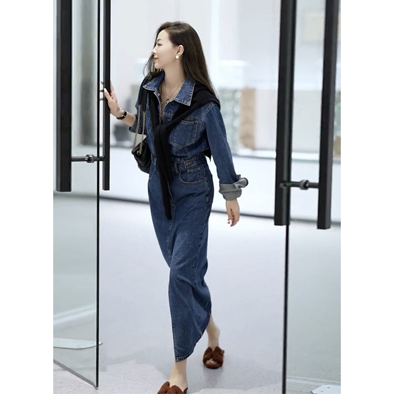 早春款女装2024年新款高级感气质女神范小香风牛仔连衣裙子初春装