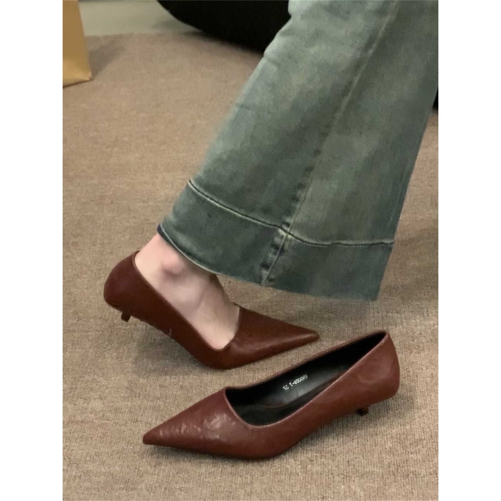 潮牌单鞋女夏季新款气质黑色显瘦网红尖头细跟百搭春秋红色高跟鞋