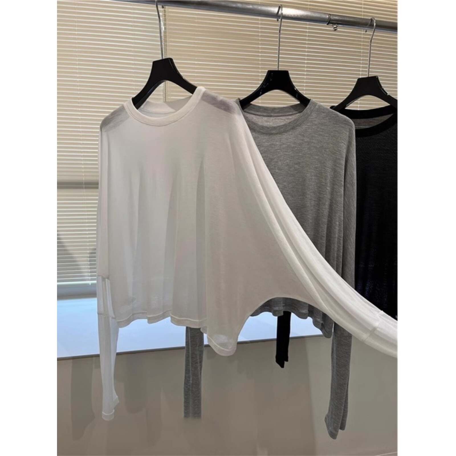 法式冰丝面膜防晒罩衫女夏薄款防晒衣空调衫蝙蝠袖T恤衫长袖上衣