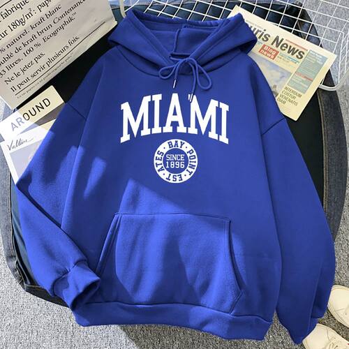 Letter printed long sleeved hoodie women字母印花长袖连帽衫女