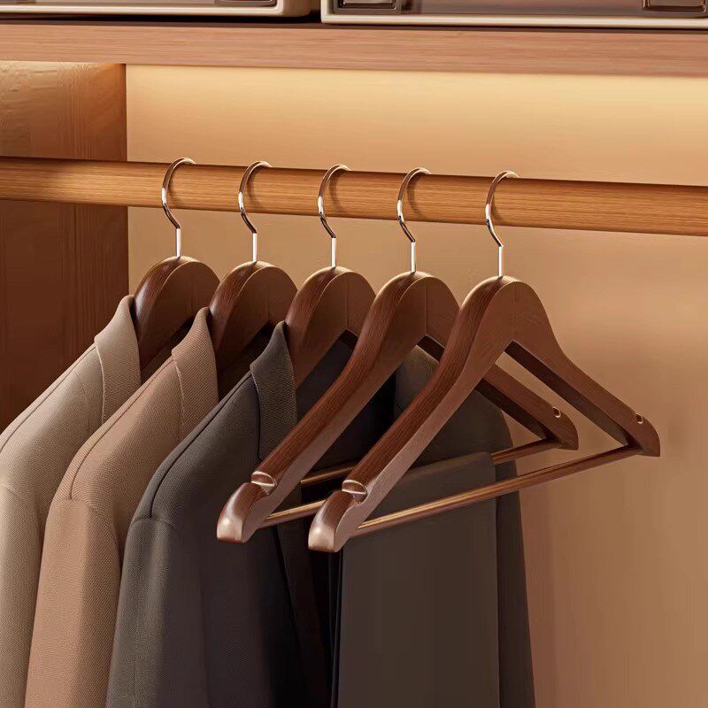 木质衣架实木大弧形挂衣20w25新款防滑无痕轻奢高级卧室衣撑架子