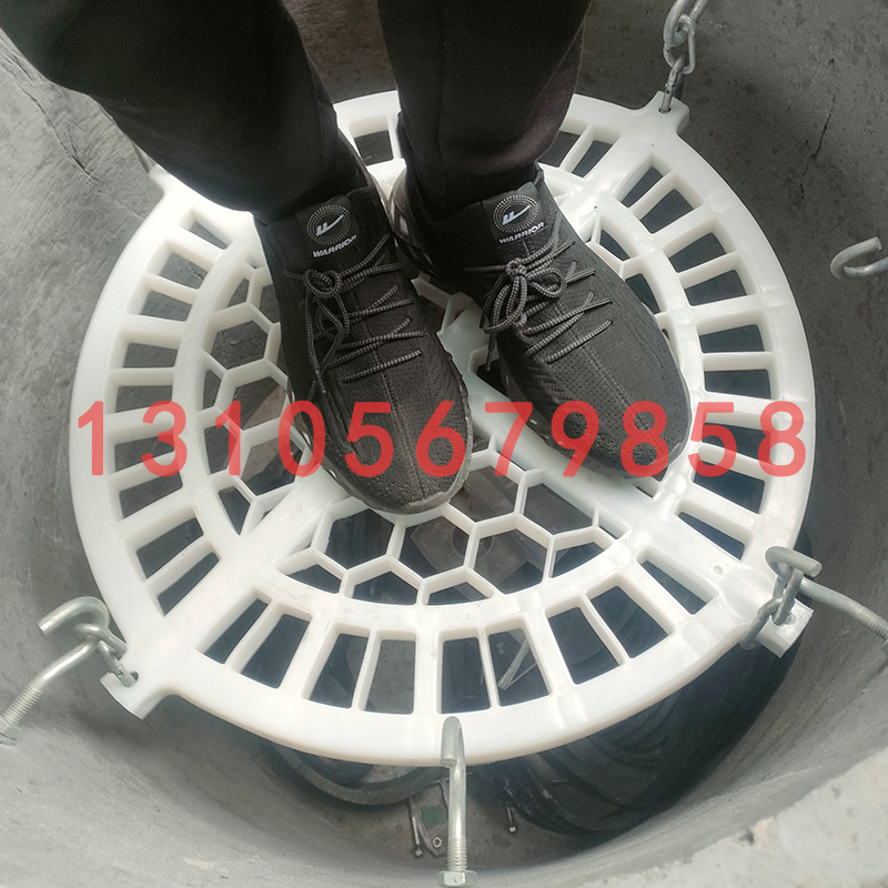 井盖防坠网隔板pe圆形防坠板污水安全网防护网窨井U网塑料非不锈
