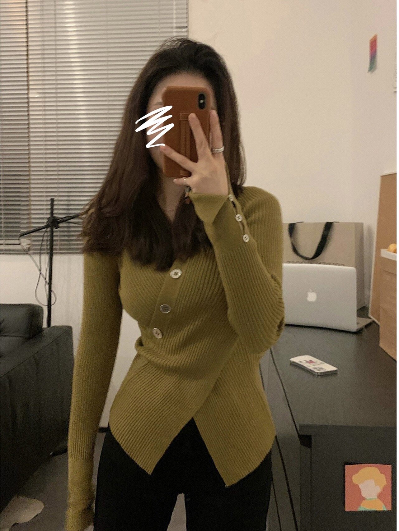 设计感小众长袖针织衫女秋冬内搭修身显身材打底衫流行不规则上衣