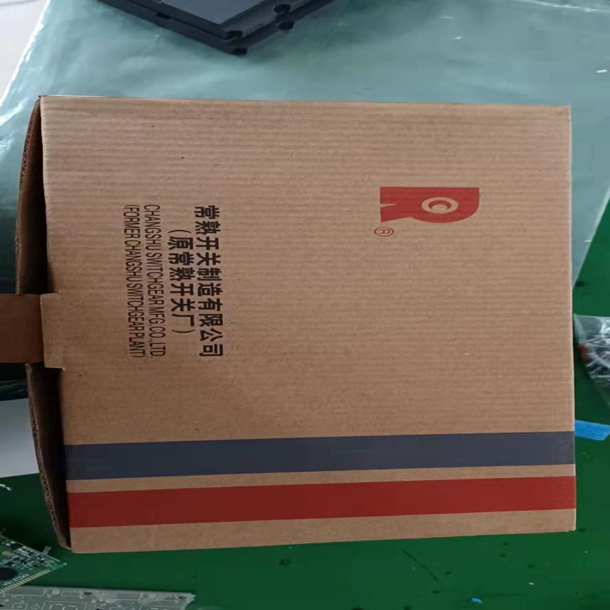 常熟开关塑壳断路器CM3-400L/3P63A-630(崽崽配件)