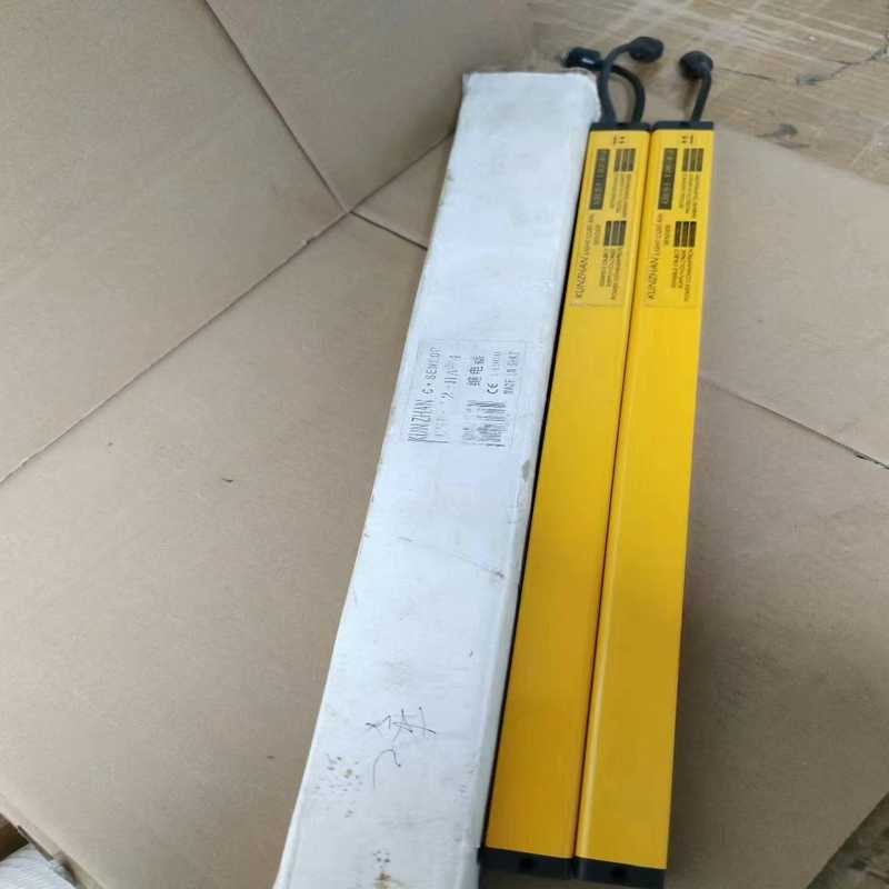 询价~上海坤展安全光幕安全光栅，型号LSL51-12F-4-J/L