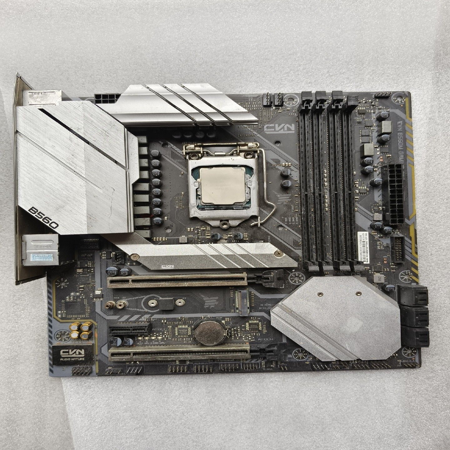 【议价】七彩虹主板CVN B560M+cpu i5-10400f