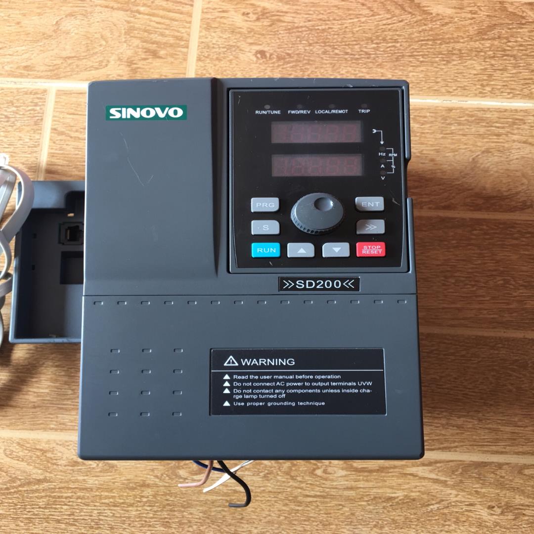 西林SD200变频器，成色美丽，用。(崽崽配件）
