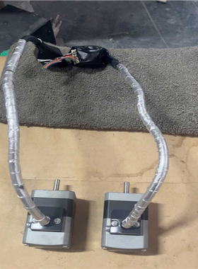 东方闭环步进电机ARM46AC两台（憨憨电子）