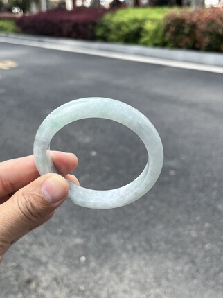 【特价】0409-1284天然A货翡翠手镯57圈冰透带绿有晶体有裂纹