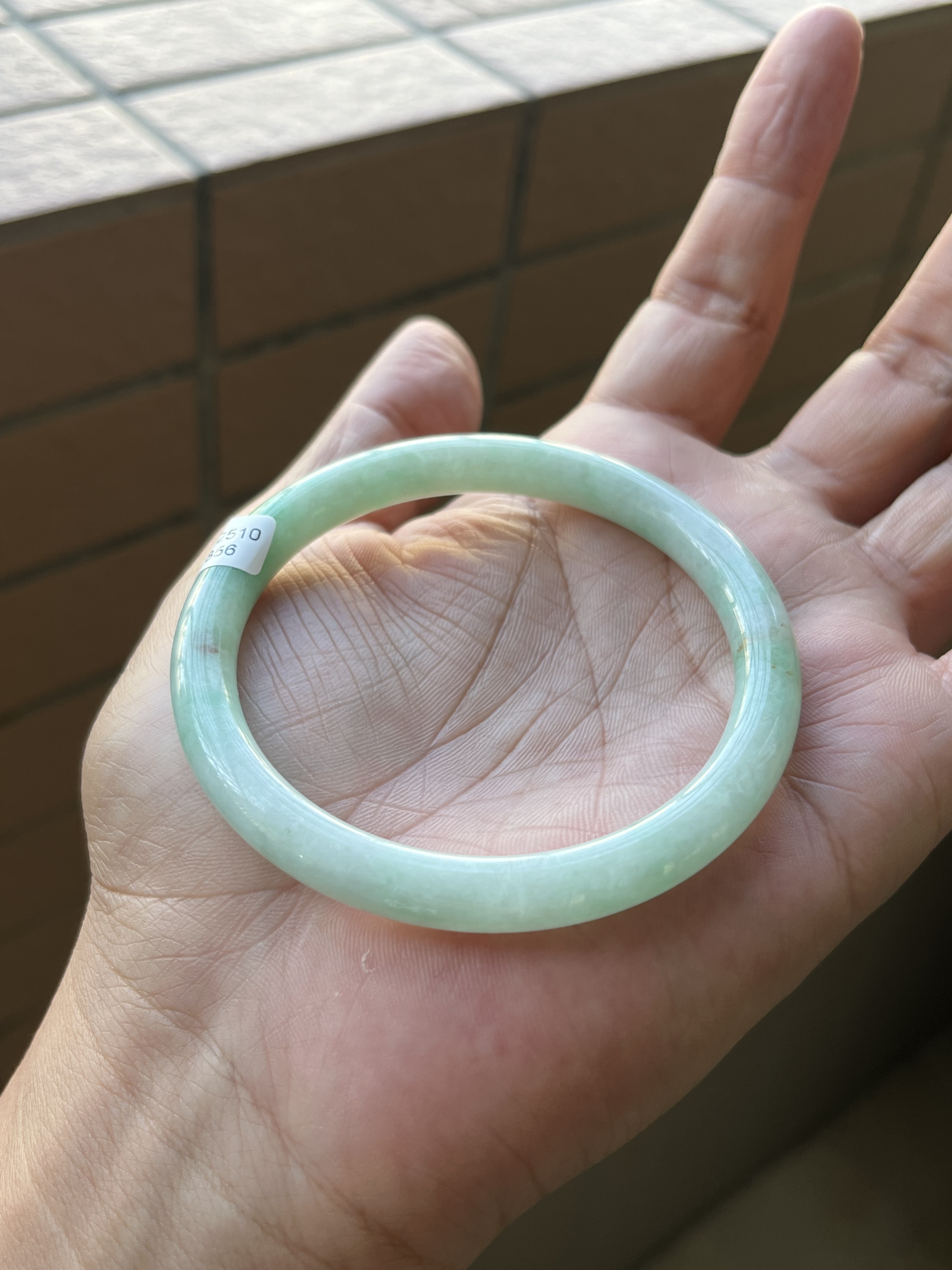 1025-0856天然A货翡翠圆条57.5-7.5-7.5叮当满绿果绿洒金细微皮扣