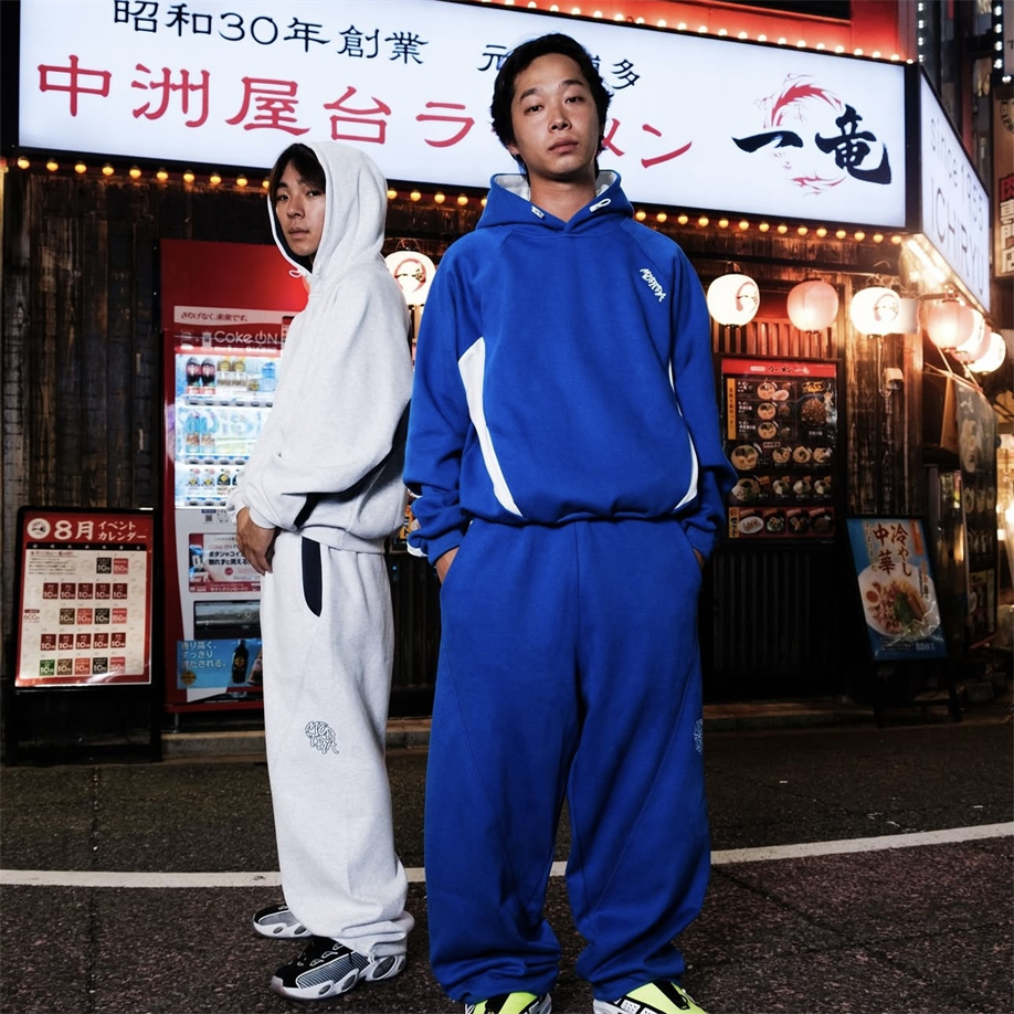 Mertra秋季新款时尚百搭休闲男女款蝙蝠袖刺绣连帽卫衣长裤套装