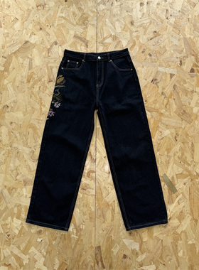 Derschutze 男女款 garden of eden Denim伊甸园绣花黑色牛仔裤潮