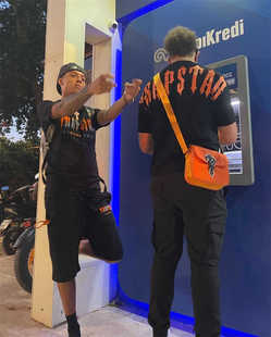 Trapstar 夏季时尚刺绣高品质休闲短袖流行宽松潮流短裤男女套装