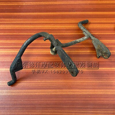 适用铃木龟verde铃木怪1/2/3/4代3代半AG100 V100双/大脚撑梯支架