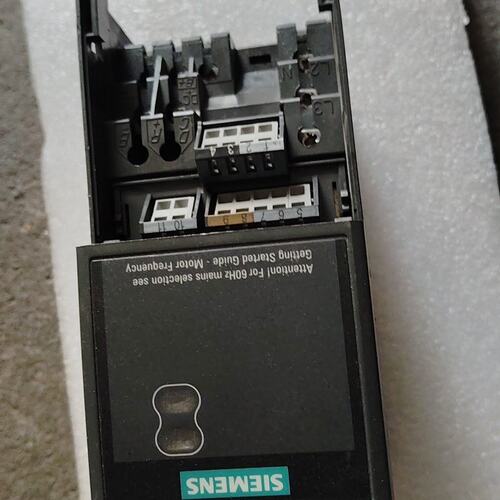 议价变频器6SE6420-2UD21-5AA1MM4206SE64206SE6420-2UD21