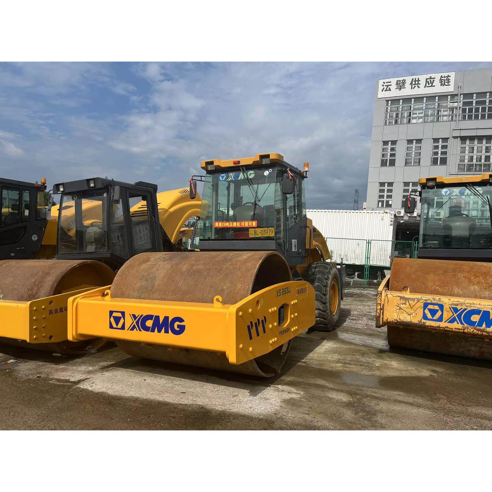 常年出口外贸8/9成新徐工26吨压路机,徐工22顿单杠轮 震动压路机