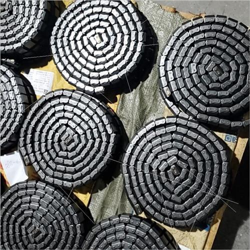 橡胶链条U型盖板链条08B10A12A16A带橡胶块平移机工业输送链条