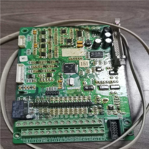 (议价)AC60C0N2-A2.4，成色不错，变频器主板，质量包