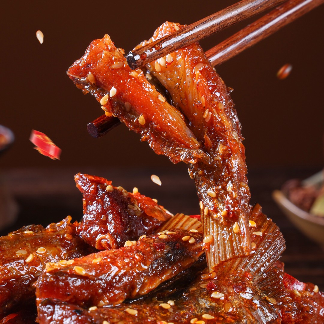 流卿馋湖南特产爆辣鱼尾休闲追剧解馋小零食鱼肉开袋即食手工流卿