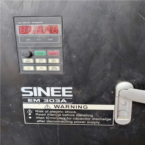 (议价)正弦变频器 EM303A-160G-185P-3A 成色如图