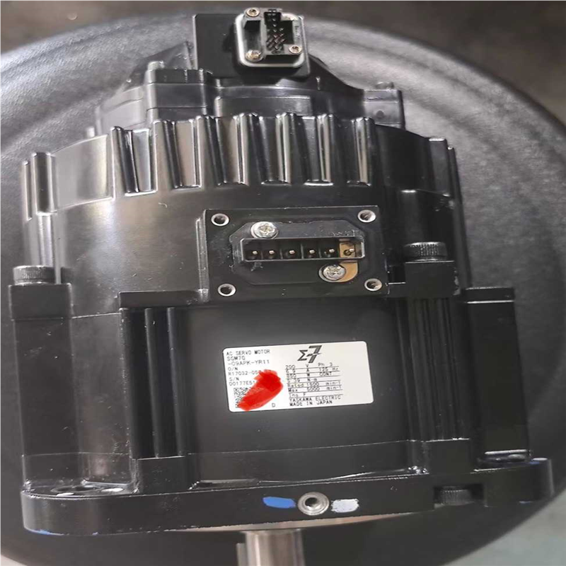 SGM7G-09APK-YR11安川七系850瓦机器人电机【鑫鑫商铺】