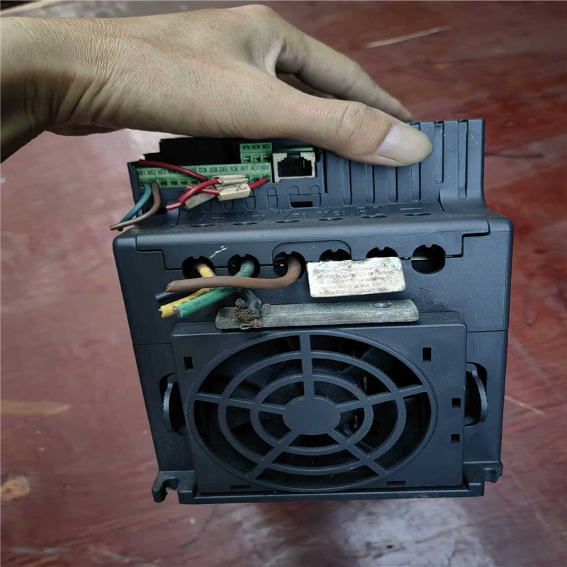正品台达变频器VFD110E43A  380V 11.5KW议价