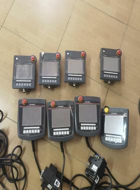 拆机8个三凌触摸屏。型号GT1155HS-QSBD四台，GT（耶耶电子）