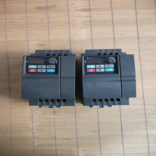 (背呗机械)台达变频器4kw三相输入VFD040EL43W提