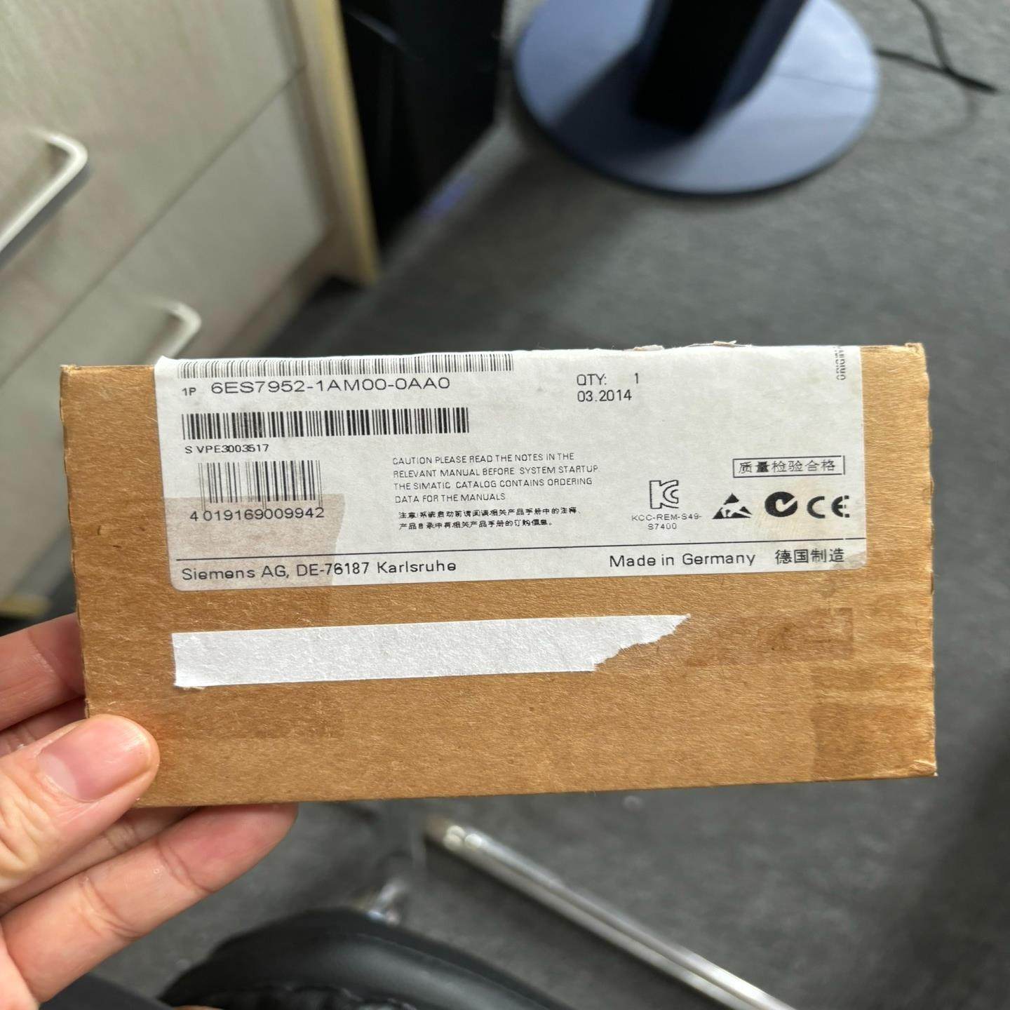 【顺庆】西门子储存卡6ES7952-1AM00-0AA0全新未拆封【议价】