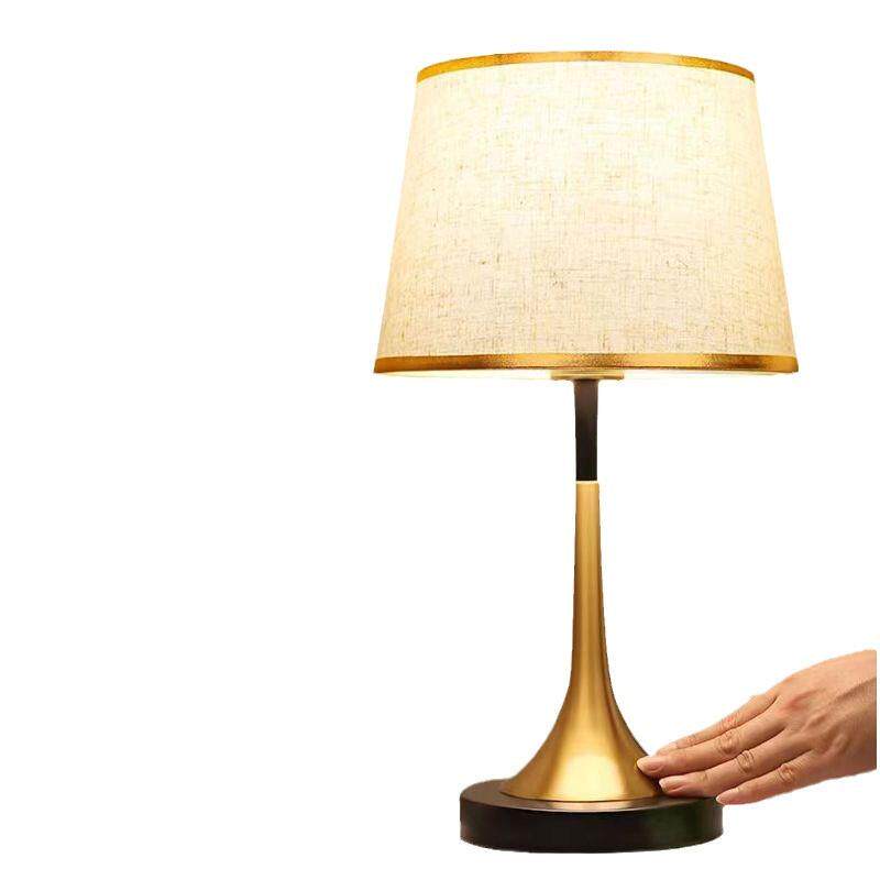 台灯卧室床头灯北欧现代简约温馨黑色新中式护眼床头柜触摸感应灯