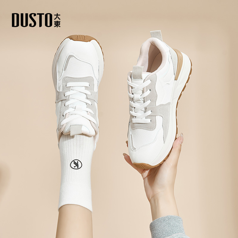 大东时尚休闲平底圆头运动鞋