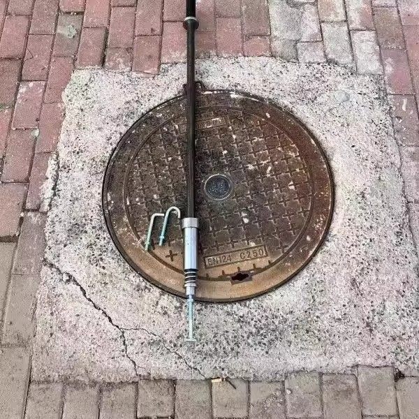 新款下水井盖反打锤开取器球墨铸铁井盖圆形下水道污水方形井盖