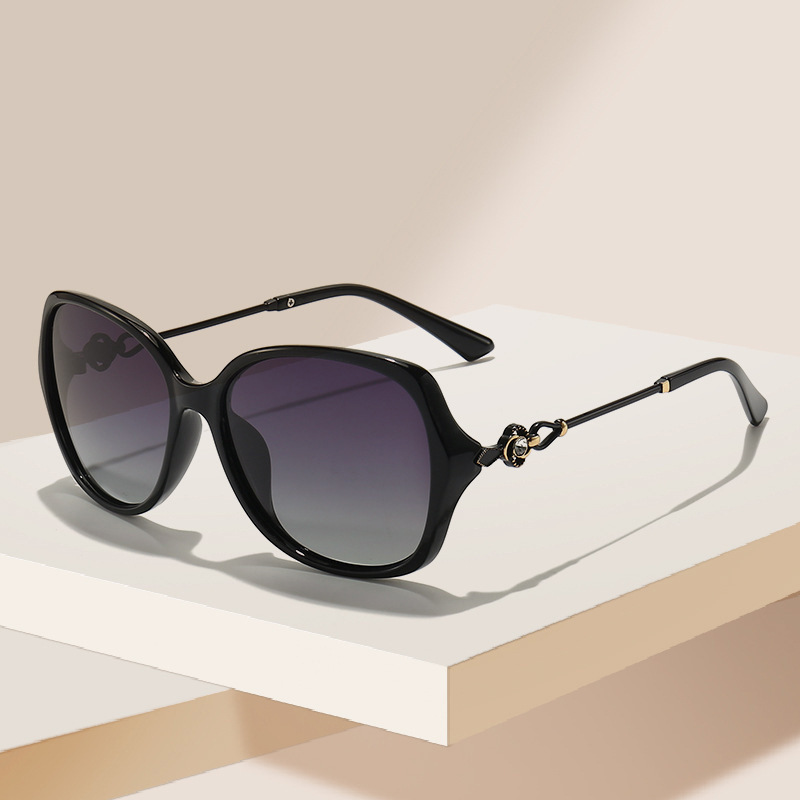 日本品质偏光太阳镜新款时尚潮流镶钻墨欧美镜大框优雅眼镜 3043