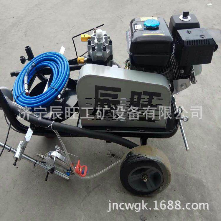 山东销售道路冷喷式划线机5.5马力手扶标线机欢迎选购划线车