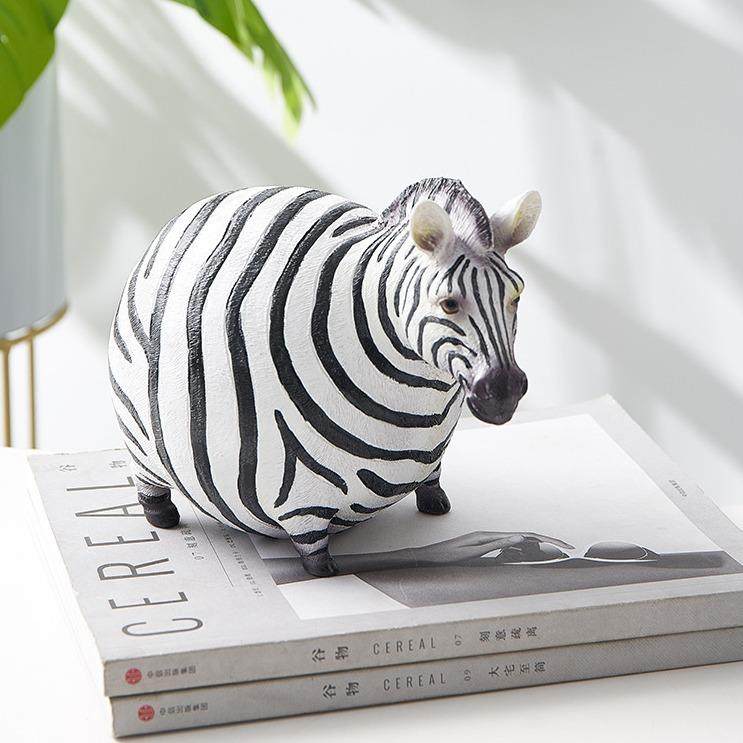 现货北欧树脂工艺品情侣胖斑纹马家居装饰品客厅书桌摆件厂家直供,家居饰品,装饰摆件,淘宝优惠券,粉丝福利购,淘宝优惠卷