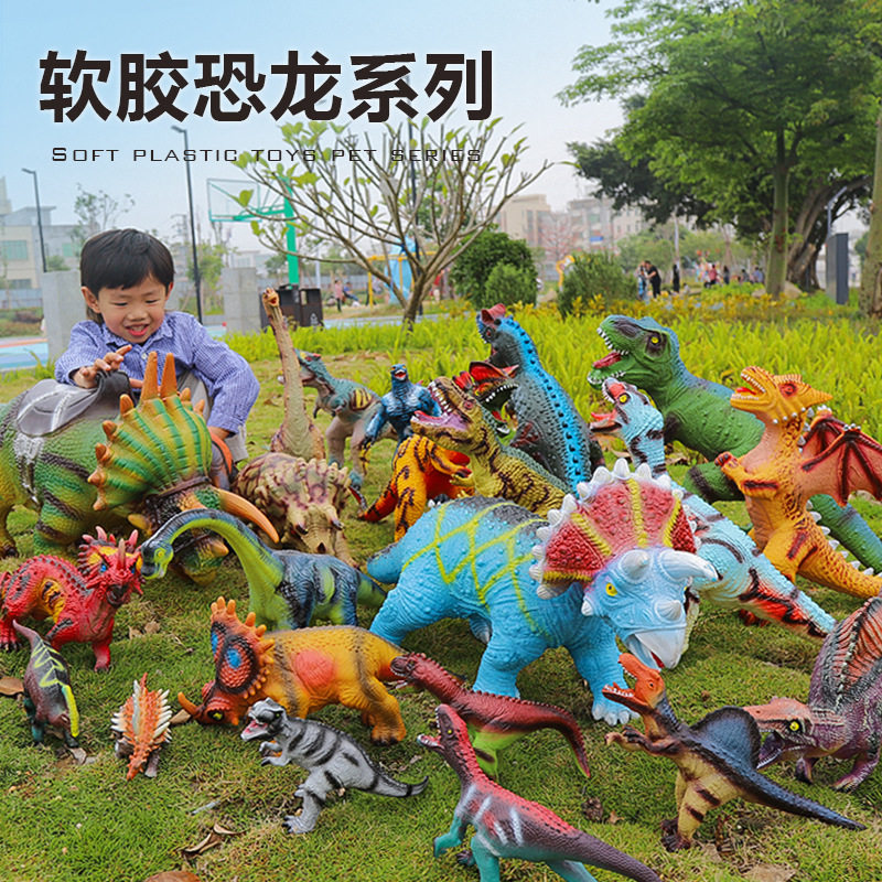 仿真侏罗纪儿童可坐人三角龙玩具