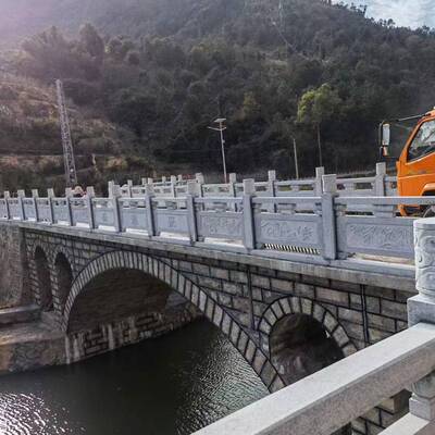 花岗岩石栏杆大桥石石栏板 栏杆石雕公园阳台景观仿古河道护栏石