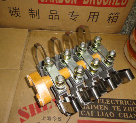 速发4路中心滑环用碳刷架电刷架YZR200 225  12.5X2X50 100A/