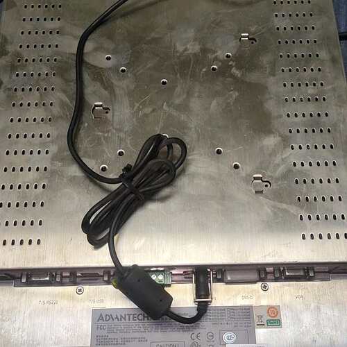议价研华工控机FPM-3151G-R3AE可维修