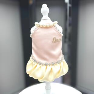 高级感设计宠物衣服春夏小狗衣服挂脖裙子马尔济斯带钻珍珠