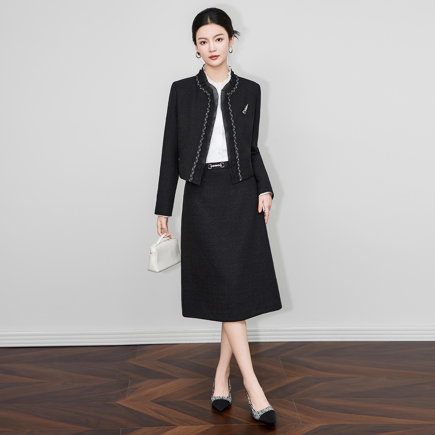 小香短款外套a字半身裙两件套装