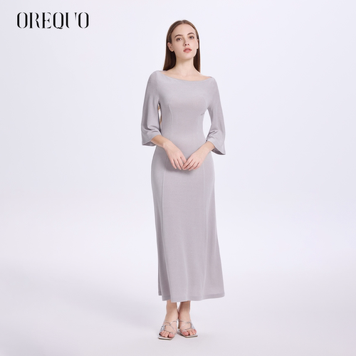 OREQUO HOLIDAY 法式气质一字领连衣裙女修身显瘦中袖长裙