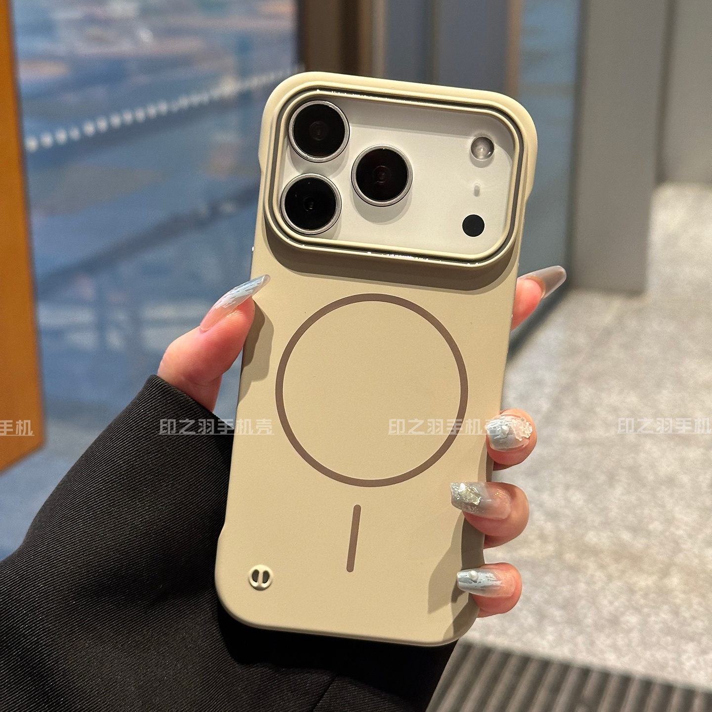 适用苹果17超薄无边框散热保护壳