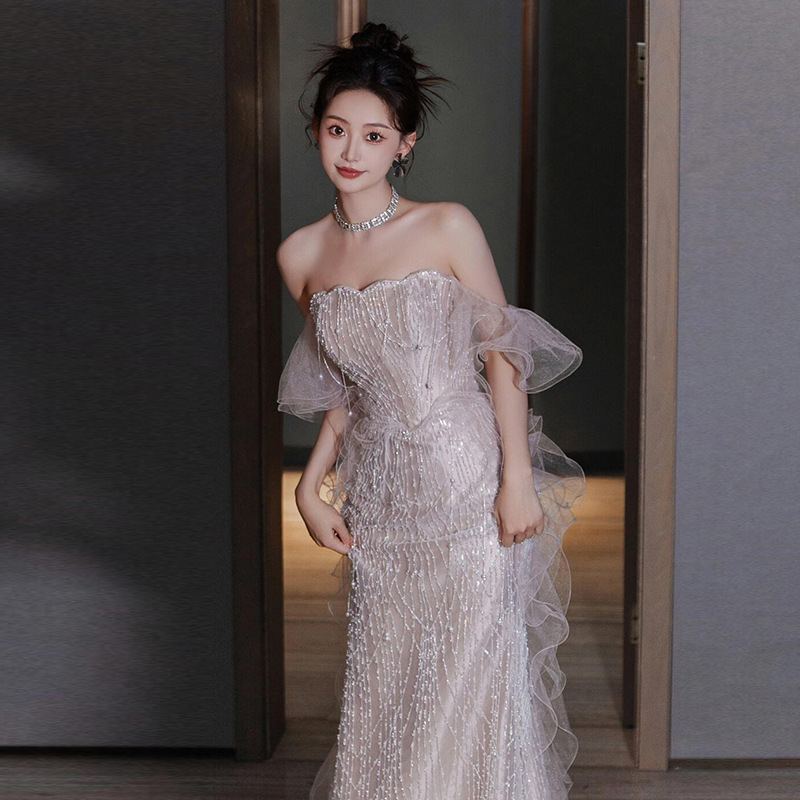 日本品质粉色抹胸晚礼服高级感重工新娘订婚敬酒服气质轻奢宴会鱼