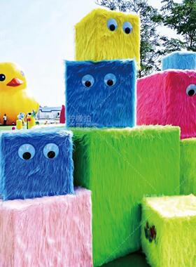 红长毛绒公仔打装饰摆AGY件艺术色店彩铺橱窗陈列美布网置拍照卡