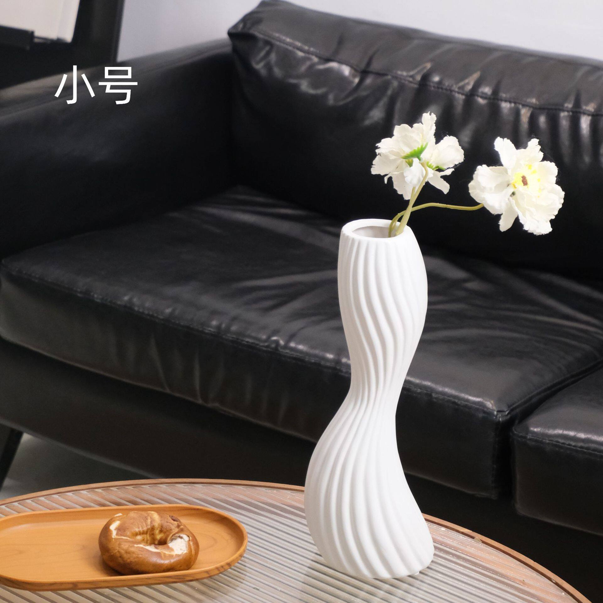 潮州陶瓷插花瓶北欧家具